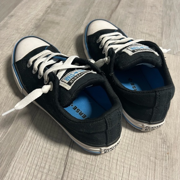 Boys Slip-on Converse Brand New - Picture 2 of 4